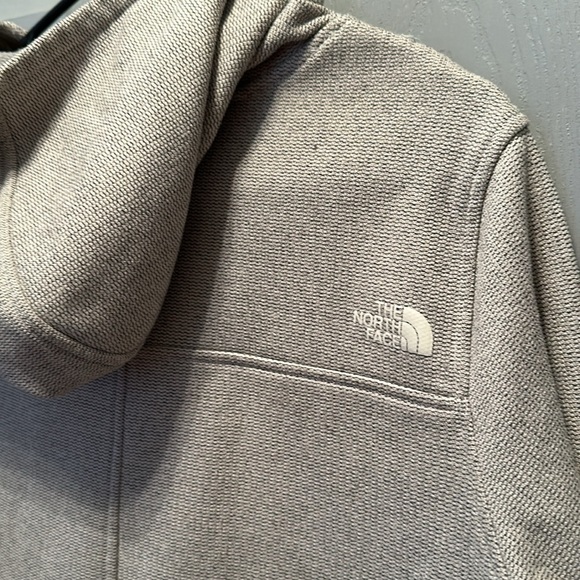 The North Face Quarter Button Hoodie - Picture 7 of 10